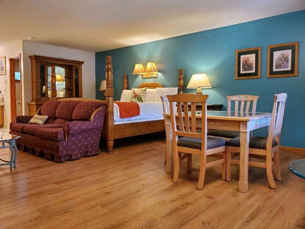 Meadowlark Motel With Restaurant & Bar Maggie Valley Exterior foto