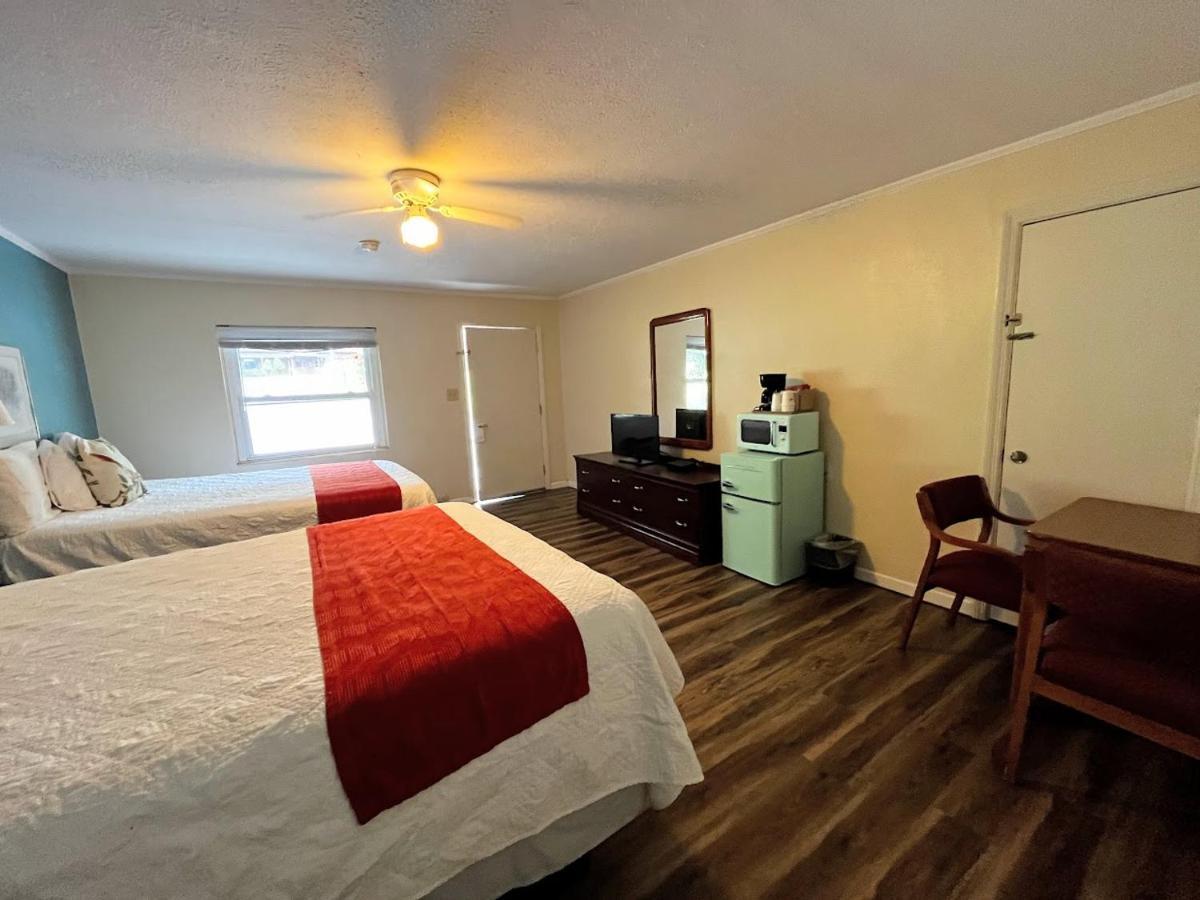 Meadowlark Motel With Restaurant & Bar Maggie Valley Exterior foto