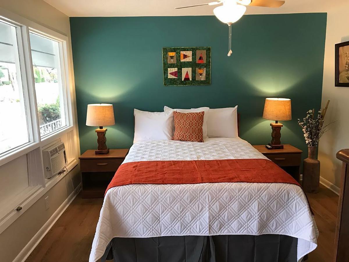 Meadowlark Motel With Restaurant & Bar Maggie Valley Exterior foto